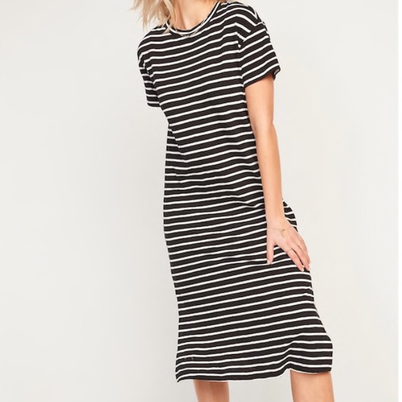 Old Navy Dresses & Skirts - Old Navy t-shirt dress. Size XL. NWT